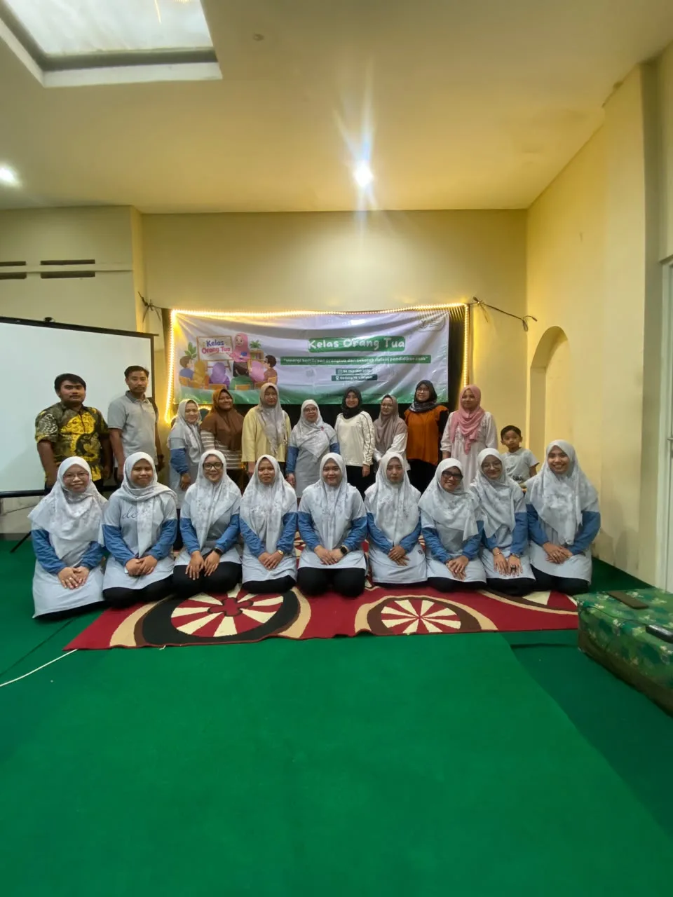 Kelas Orang Tua Kelompok Ar Razi dan Ibnu Sina